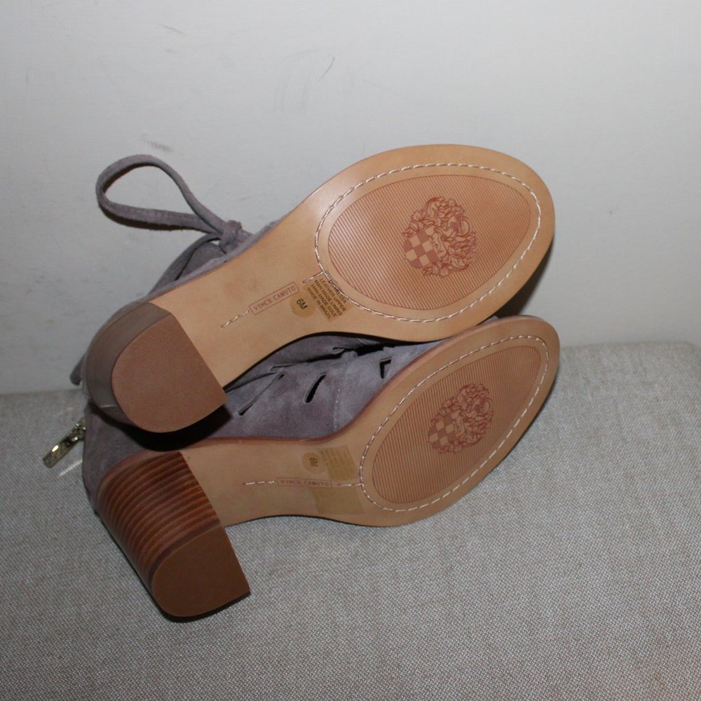 13A LADIES VINCE CAMUTO LACE UP HEELS - 6 - TAUPE - Picture 5 of 9
